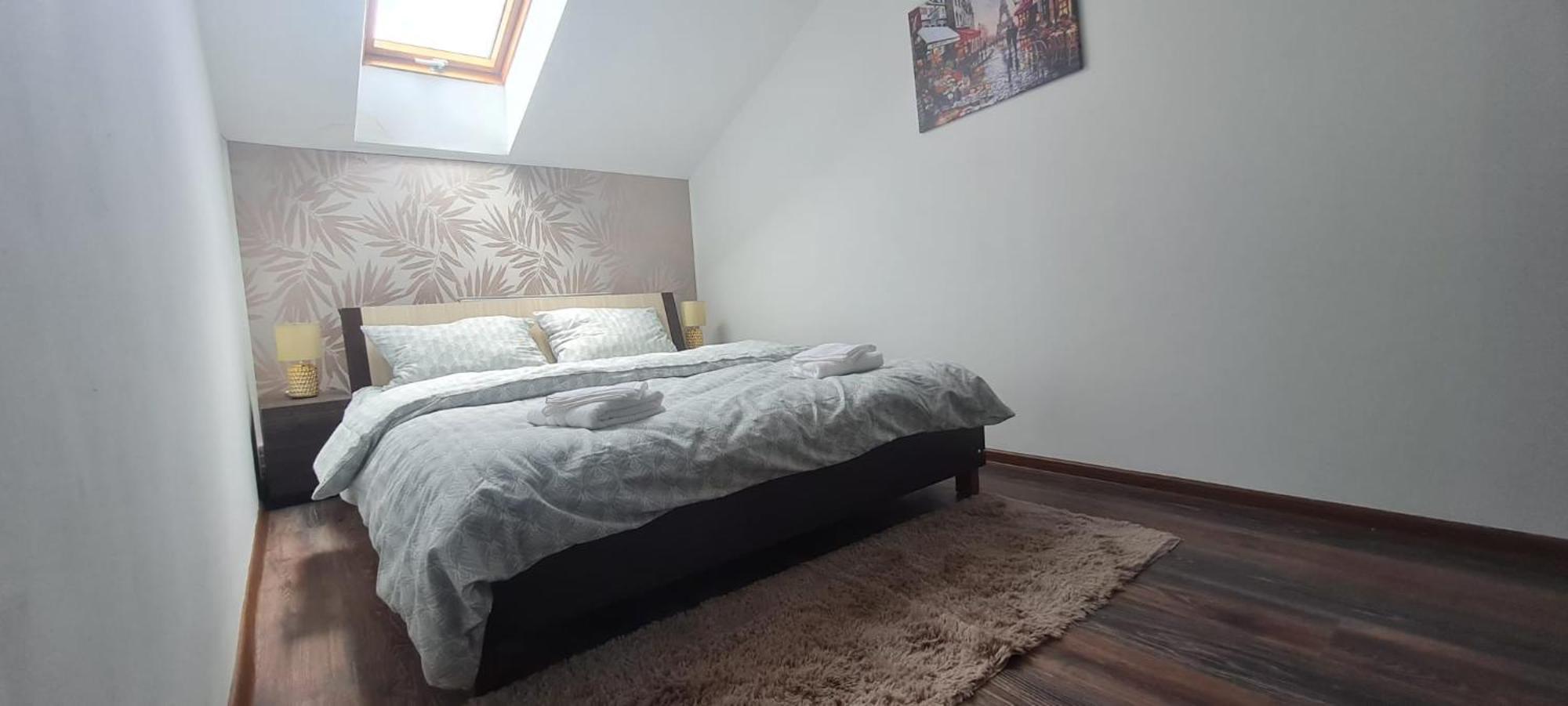 Cosy 2 Bedroom Apartment In New Town Braşov Exteriör bild