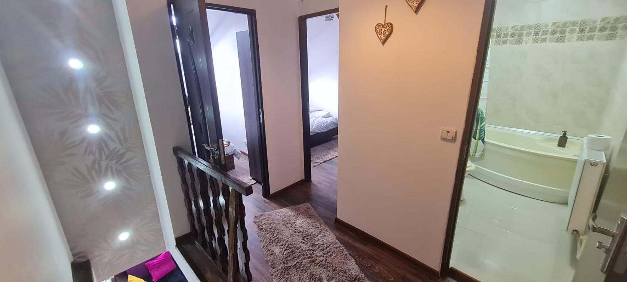 Cosy 2 Bedroom Apartment In New Town Braşov Exteriör bild